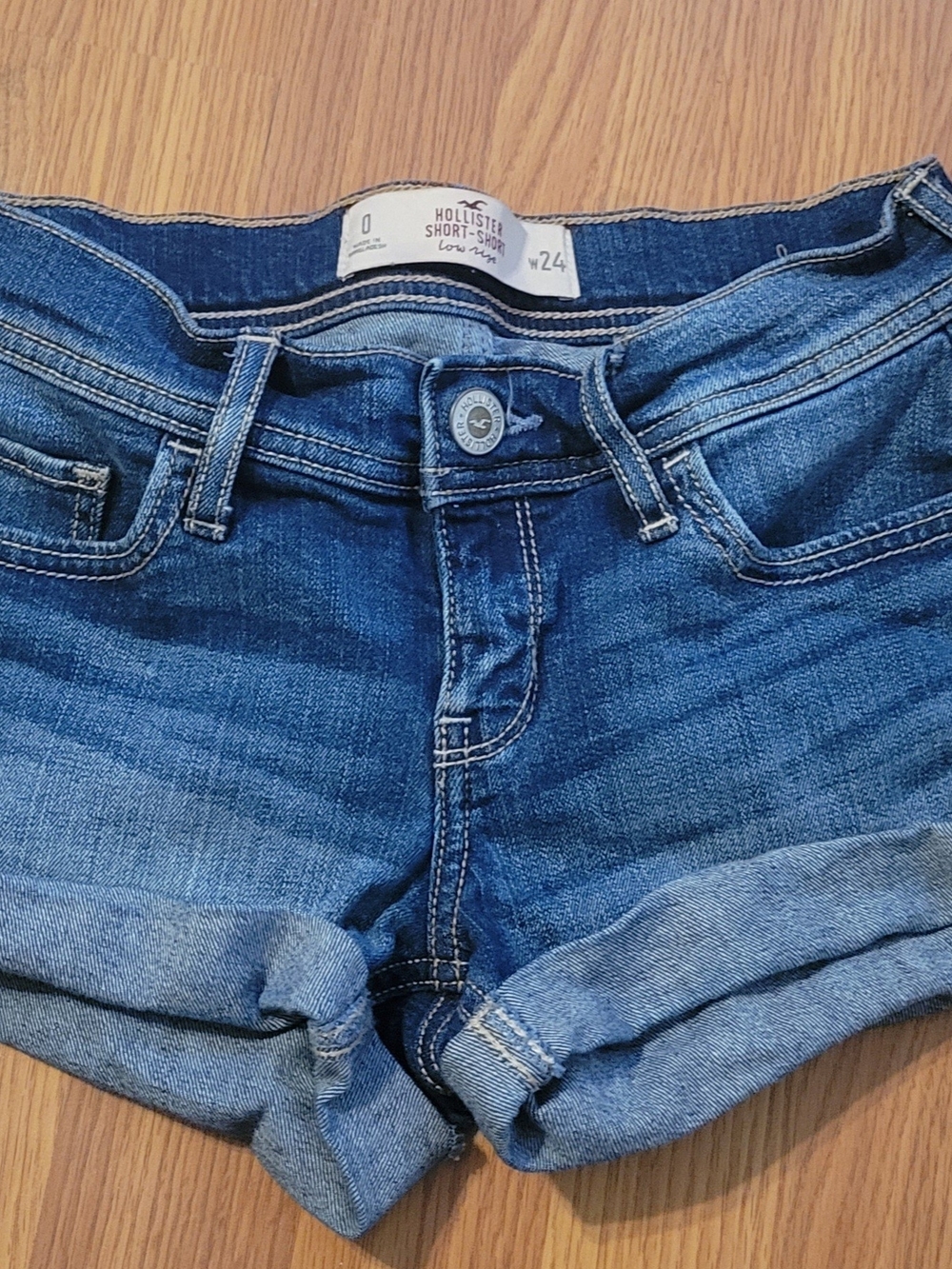 Vintage Y2K Hollister Low Rise Denim Short-Shorts - Size 0 (Waist 24)